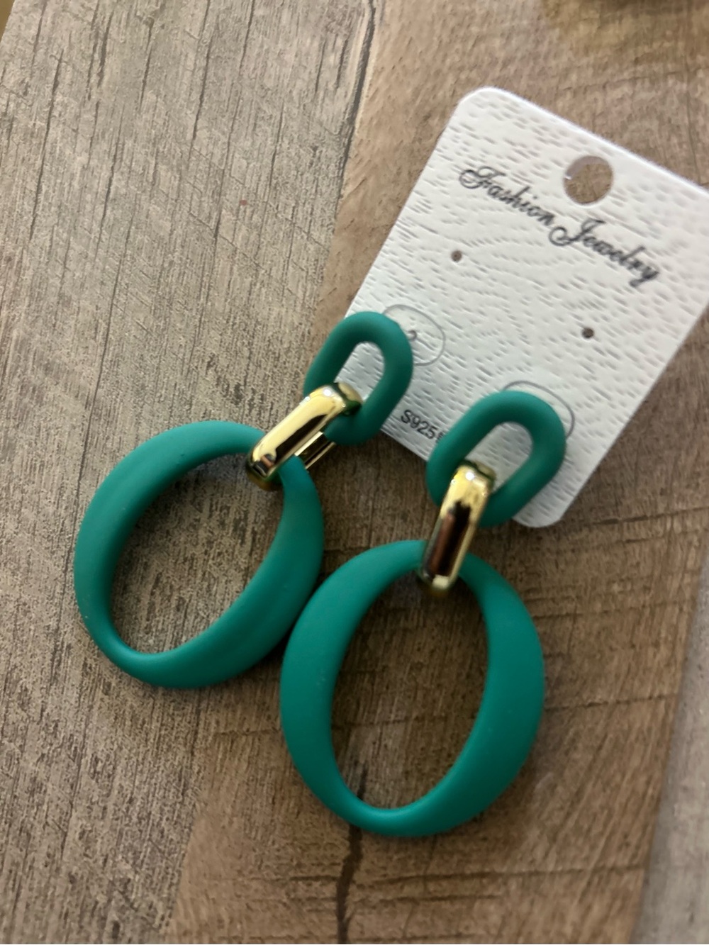 Fashion Jewelry Green Hoop Drop Earrings with Gold Accents